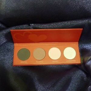 Younique Beloved Palette